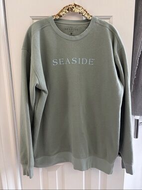 Seaside Women's Sage Green Crew Sweatshirt